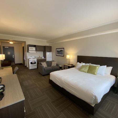 Crossroads Inn & Suites Paradise 外观 照片