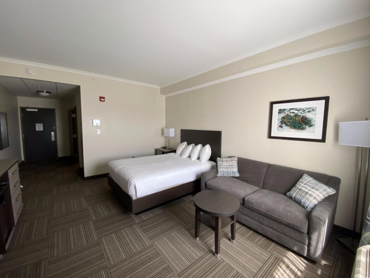 Crossroads Inn & Suites Paradise 外观 照片