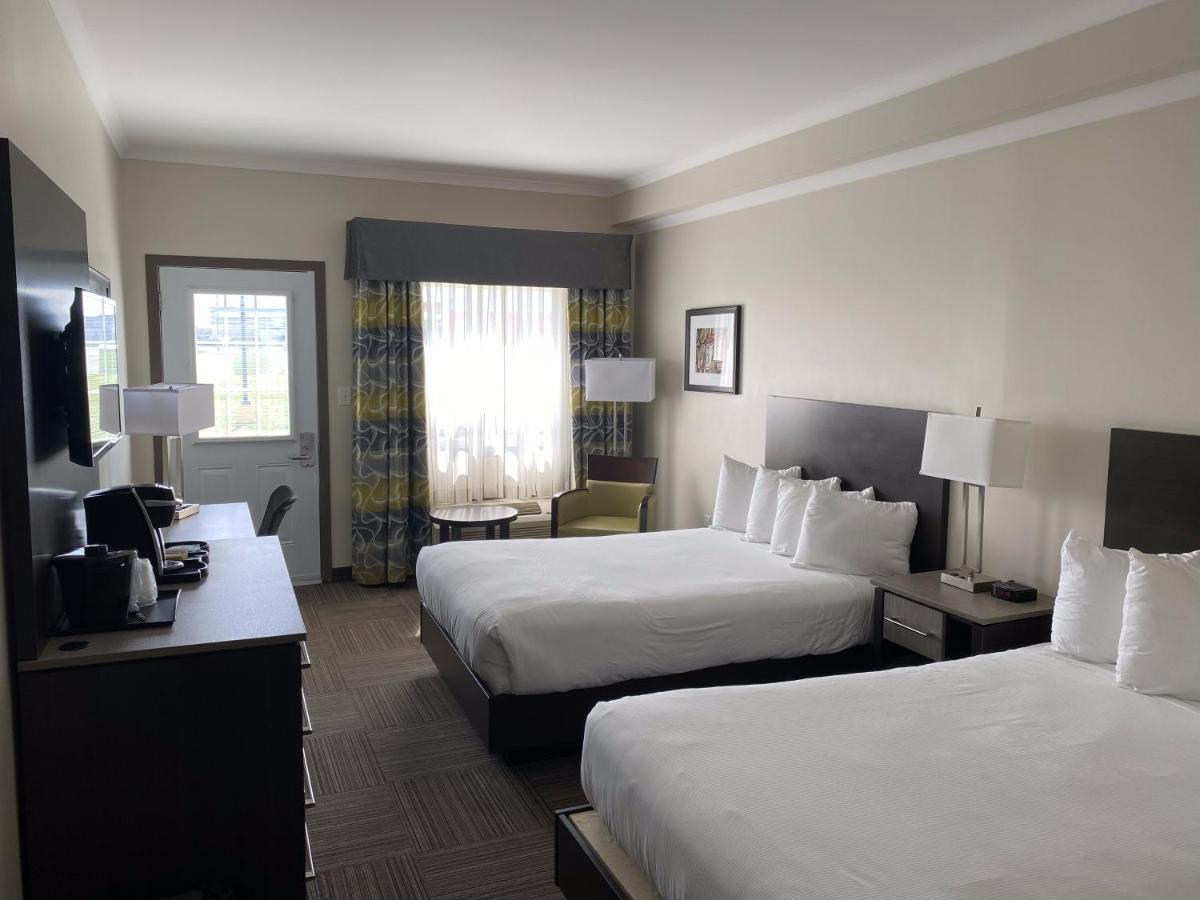 Crossroads Inn & Suites Paradise 外观 照片