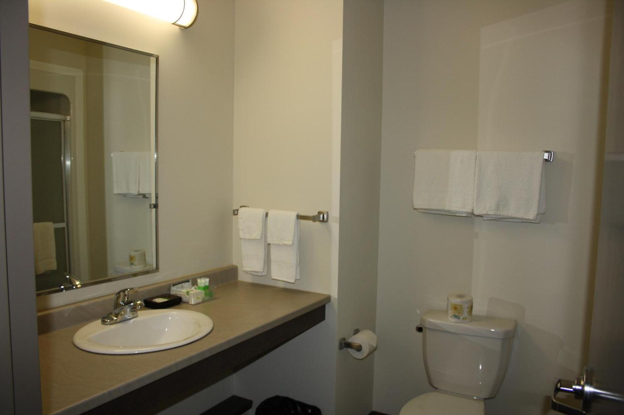 Crossroads Inn & Suites Paradise 客房 照片
